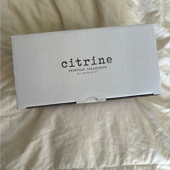 Citrine Retail CREAMER & SUGAR SET Cream Colour Stoneware Ceramic NIB NWT Gift - Picture 3 of 4